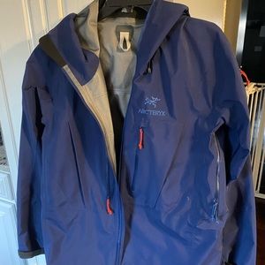 Arc'teryx Mens Alpha SV GORE-TEX Shell